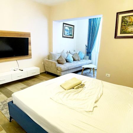 Peace Apartments Дуррес Экстерьер фото