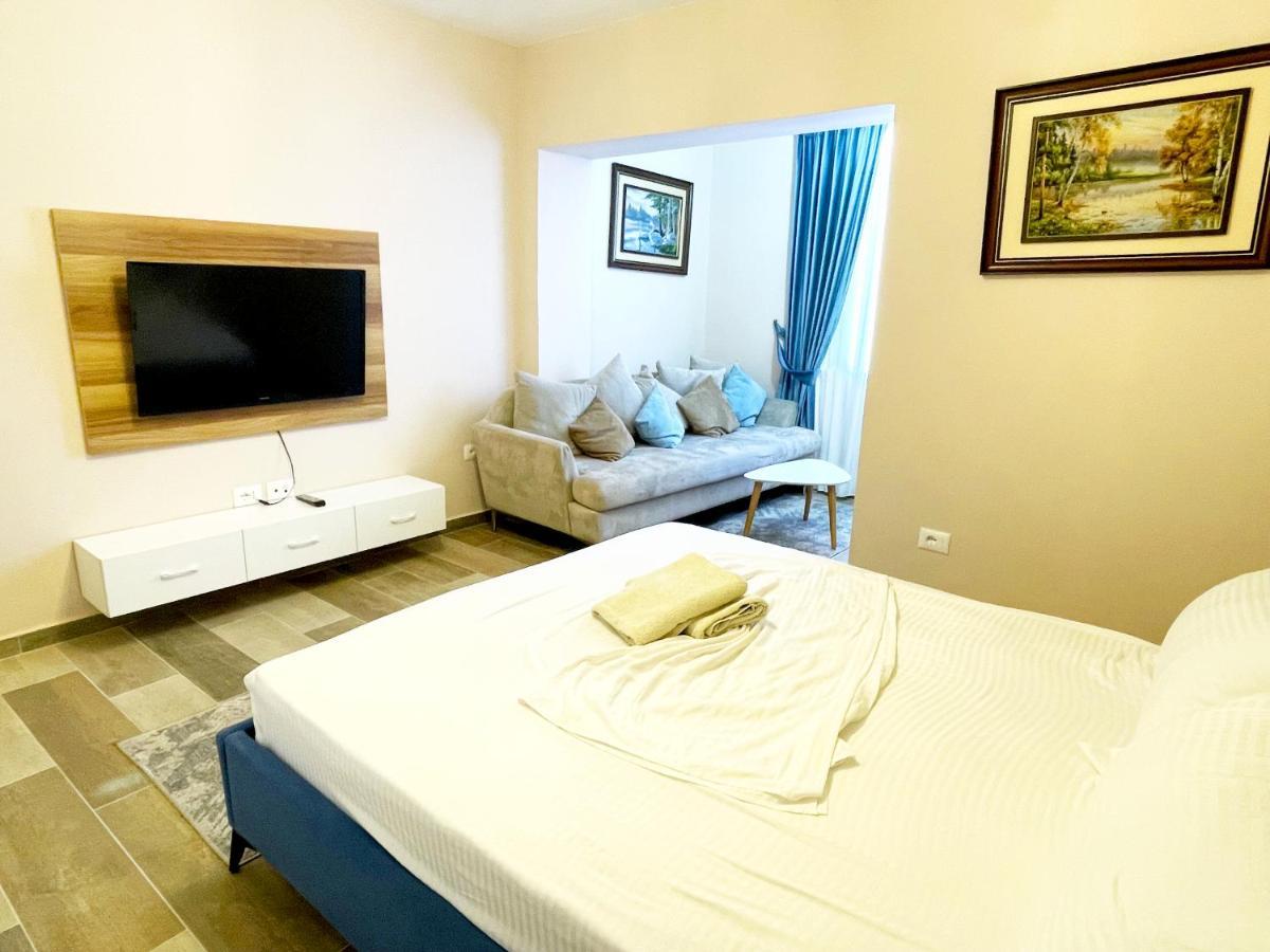 Peace Apartments Дуррес Экстерьер фото