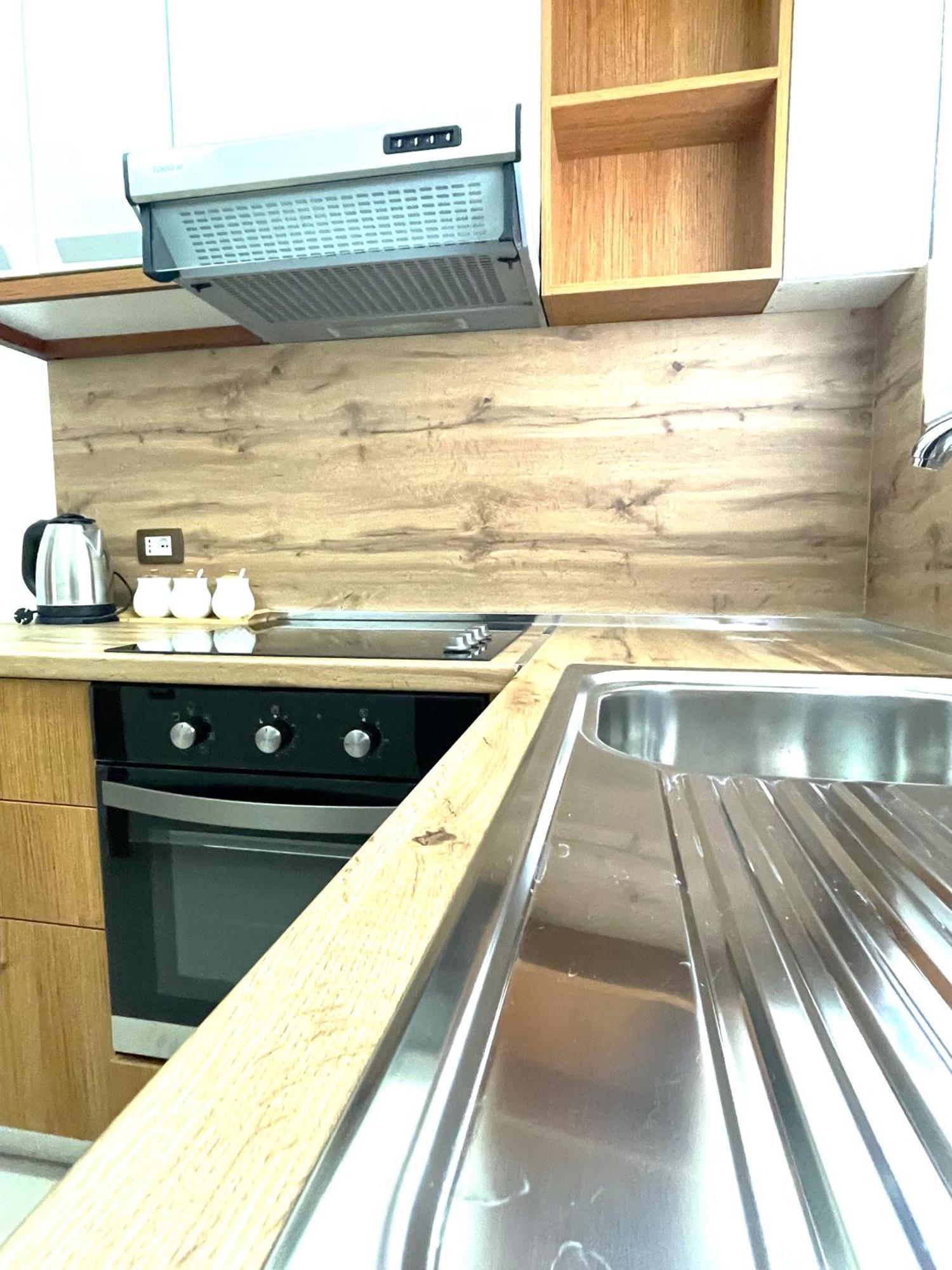 Peace Apartments Дуррес Экстерьер фото